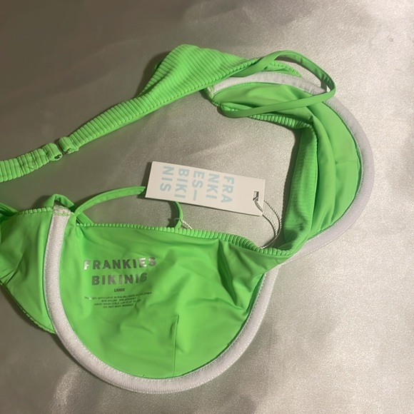NWT Frankie's Bikinis Top ‘TOLLY' Ribbed Underwire Bikini Top - Picture 4 of 4